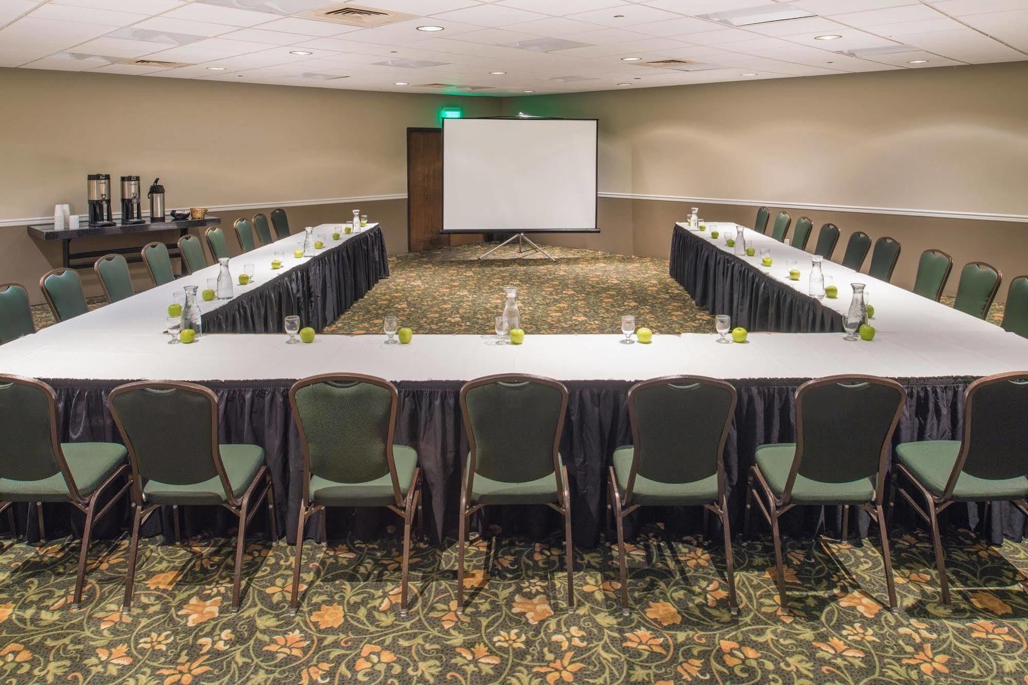 Red Lion Hotel Kennewick Columbia Center Экстерьер фото